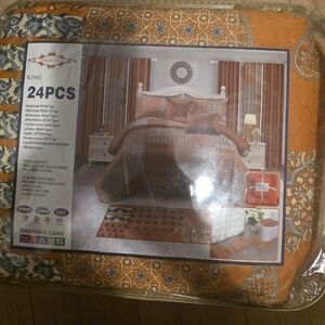 Elegant Orange and Blue Comforter Set